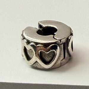 Pandora Open Heart Clip Stopper Charm S925 ALE